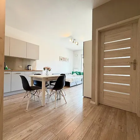 Tarnogaj Modern By Bookinghost Apartman Wrocław