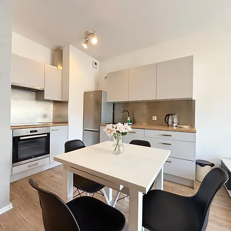 Tarnogaj Modern By Bookinghost Apartman Wrocław