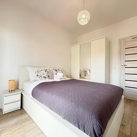 Tarnogaj Modern By Bookinghost Apartman
